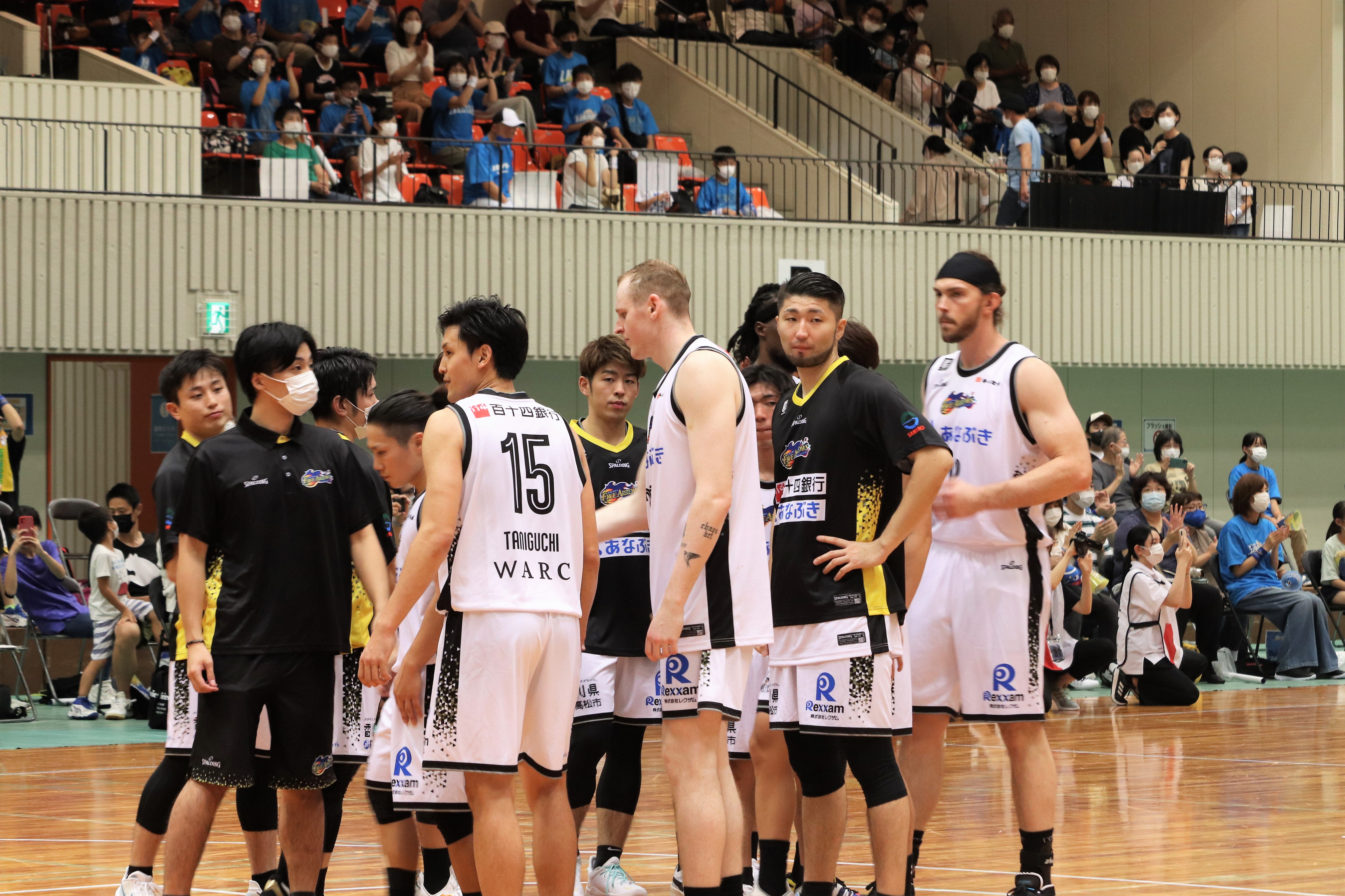 /files/user/21-22%20AWAY%20GAME%20PHOTO/IMG_8513.jpg